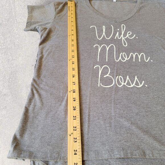 Womens Gray Wife Mom Boss Short Sleeve Shirt Hi Lo Top Plus Sz XXL 2XL G Supply - Picture 7 of 8